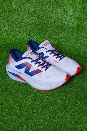 NEWBALANCE SC TRAINER V4