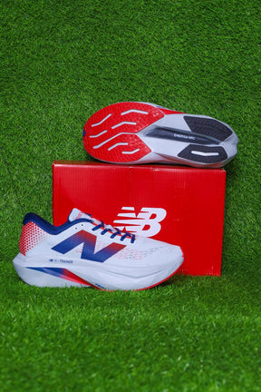 NEWBALANCE SC TRAINER V4