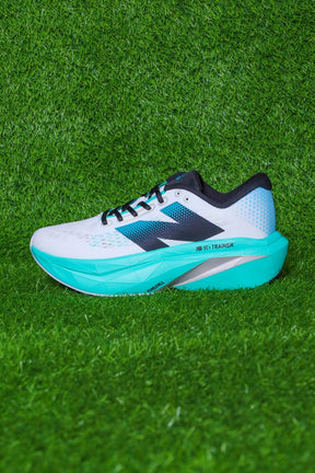 NEWBALANCE SC TRAINER V4