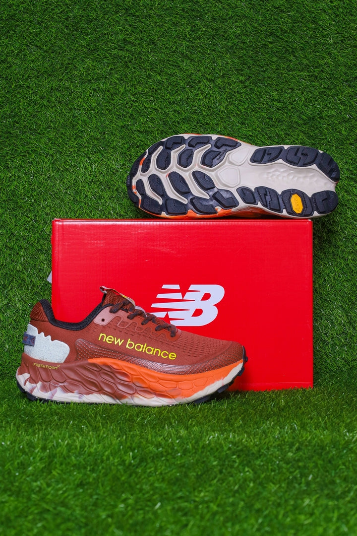 NB TRAIL MORE V3 (BROWN