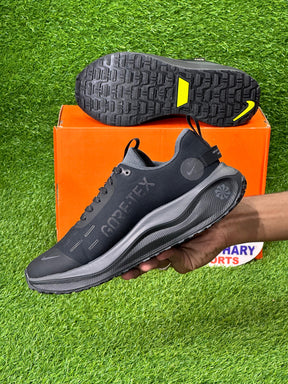 NIKE INFINITY RUN 4 GORETEX WATERPROOF TRAIL SHOE.