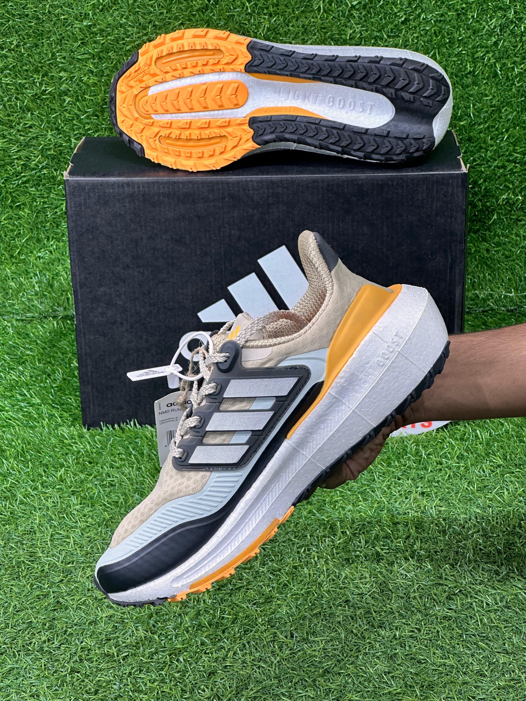 ADIDAS ULTRABOOST LIGHT 2024 COLD RDY LIMITED EDITION .